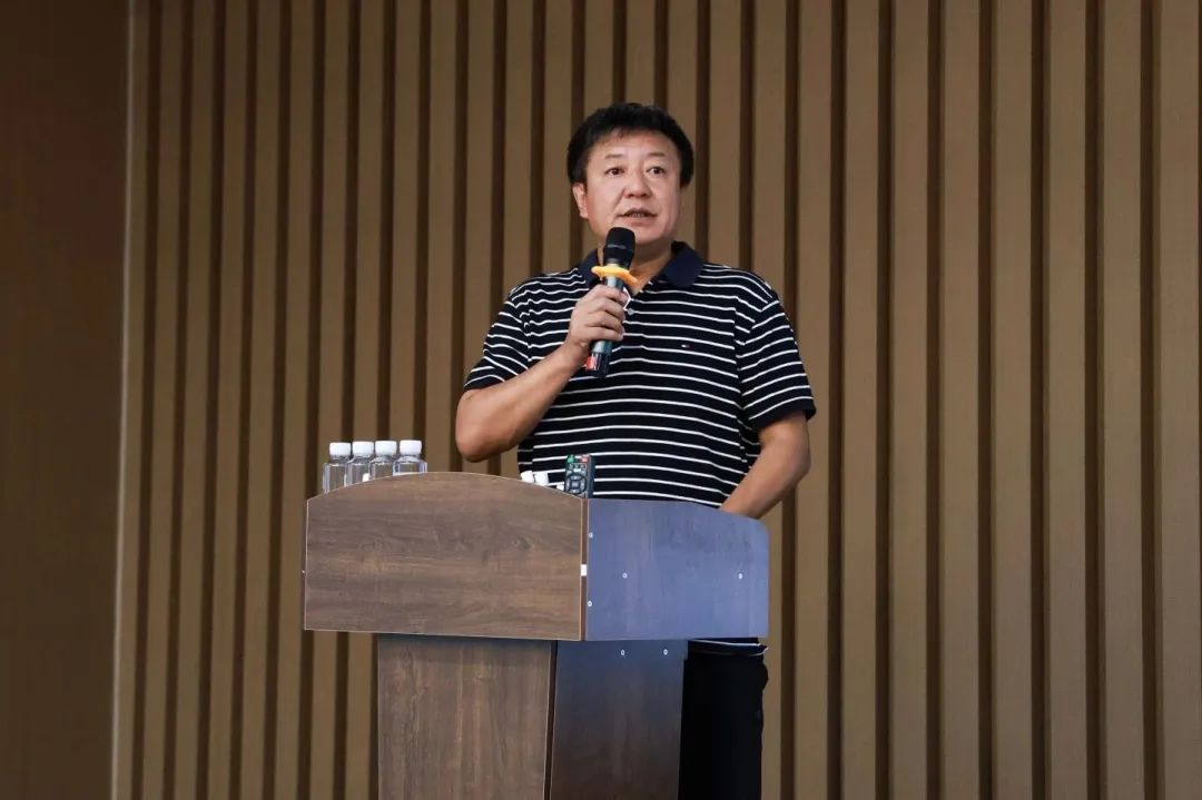 我們一起奔赴山海，領跑未來！