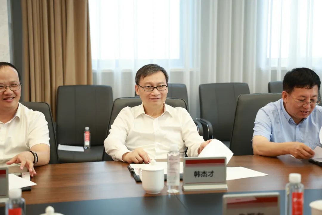 中國科學(xué)院院士、哈爾濱工業(yè)大學(xué)校長韓杰才一行蒞臨江蘇北人考察指導(dǎo)